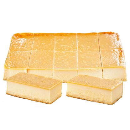 Bild von Käse-Blechkuchen, geschnitten
