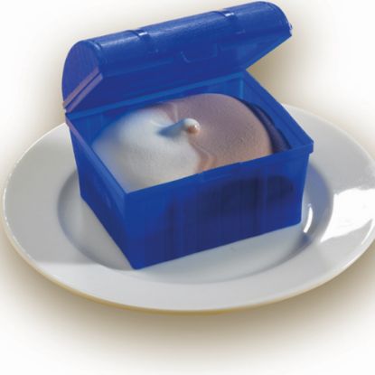 Bild von Max Schmugglerkiste mit der Beschreibung Kiste gefüllt mit Vanilleeis und Schokoeis und einer kleinen Überraschung