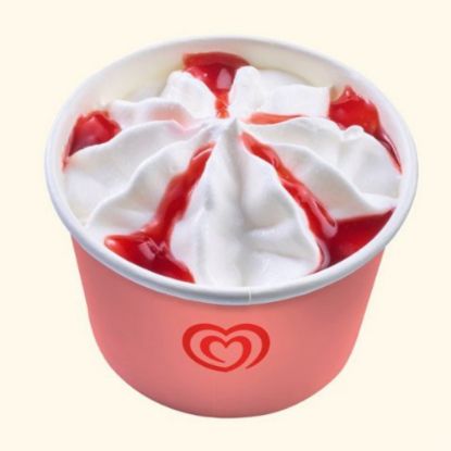 Bild von Langnese Becher Vanilla-Himbeere mit der Beschreibung Vanilleeis mit Himbeersauce