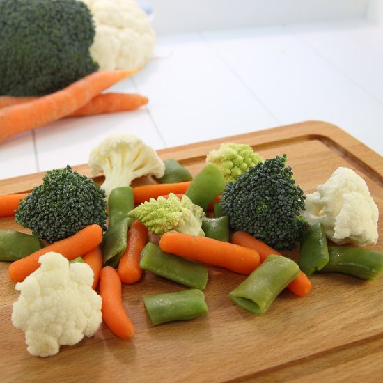 Bild von Gala Gemüsemischung mit der Beschreibung mit Fingermöhrchen, Blumenkohl, Romanobohnen, Broccoli &  Romanesco.