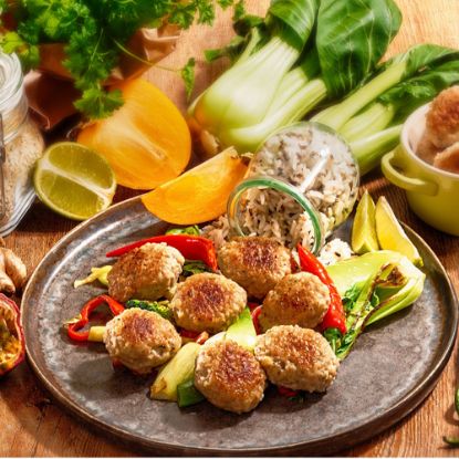 Bild von Geflügel-Partyfrikadelle ca.25g mit der Beschreibung mit 40% Geflügelfleisch & 10% Gerste, ohne Fett gebraten, gewürzt,saftig & locker, ohne Zwiebel