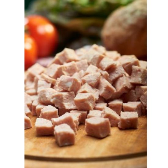 Bild von Jagdwurst gewürfelt & gebrüht, ca.9x9mm mit der Beschreibung Ideal zum Braten, als Einlage & für Wurstgulasch