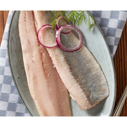 Bild von Frische Edle Matjesfilets,30/33 Stk in 2,5kg Schale mit der Beschreibung nach nordischer Art. 2kg Abtropfgewicht, deklarationsfrei