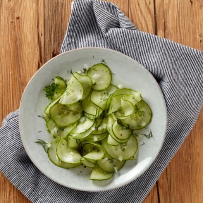 Bild von Gurkensalat klar mit der Beschreibung Vorbestellung bis mittwochs - Lieferung ab Folgewoche Montag