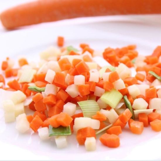 Bild von Brunoise Gemüsemischung mit der Beschreibung Karottenwürfel,Selleriewürfel,Porree geschnitten - beliebte Suppeneinlage
