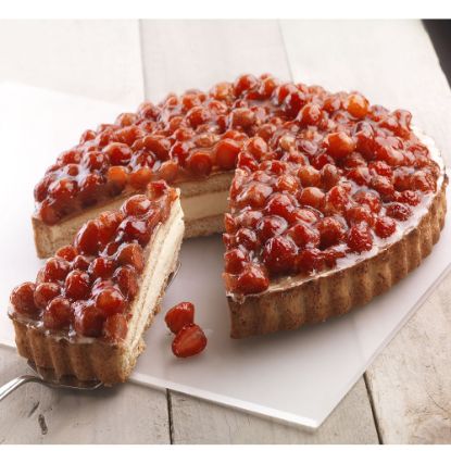 Bild von Torta Fragoline  Ø27 cm/1300g mit der Beschreibung Erdbeertorte mit Mürbteig & Creme, ungeschnitten