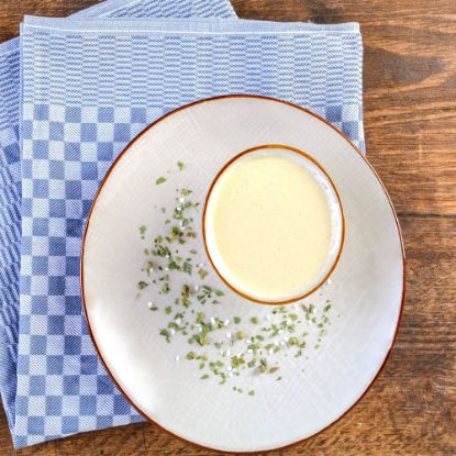 Bild von Caesar Dressing mit der Beschreibung Köstlicher Parmesankäse und feine Mayonnaise.
