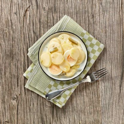 Bild von Pellkartoffelsalat mit Ei mit der Beschreibung Vorbestellung bis mittwochs - Lieferung ab Folgewoche Montag