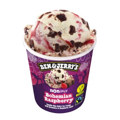 Bild von BJ Bohemian Raspberry mit der Beschreibung Vanilleeis mit Brownie-Gebäckstücken und Himbeersauce