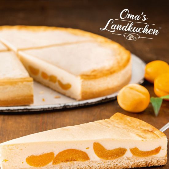 Bild von Oma´s Landkuchen Käse-Aprikose mit der Beschreibung Ø38 cm / 3.700g / geviertelt