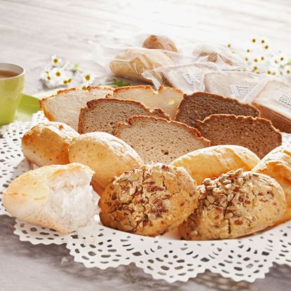 Bild von Glutenfreie Mischbox, fertig gebacken mit der Beschreibung Mischkiste mit sechs Sorten glutenfreier Backwaren