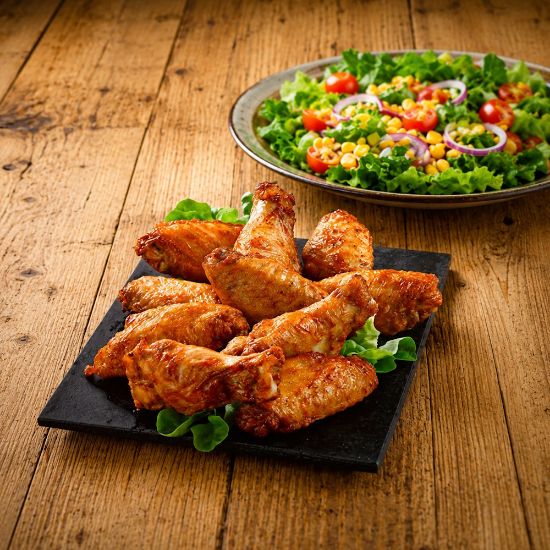 Bild von Chicken Wings Barbecue mit der Beschreibung Hähnchenflügel würzig mariniert & gegart.
