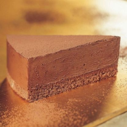 Bild von Mousse Cioccolato Ø24 cm mit der Beschreibung Schokoladenmousse-Torte, in 12 Stk. vorgeschnitten