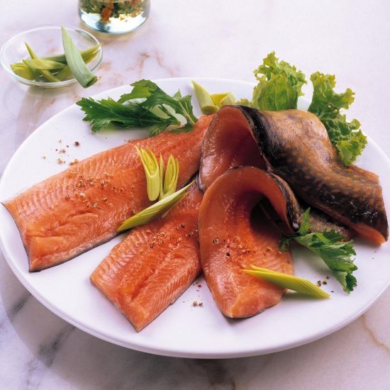 Bild von Seesaibling- Filet mit Haut, 250-450g mit der Beschreibung 20% Glasur, einzeln entnehmbar
